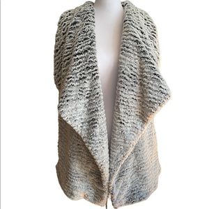 NWT 5/48 Faux Fur Vest, L, gray/silver